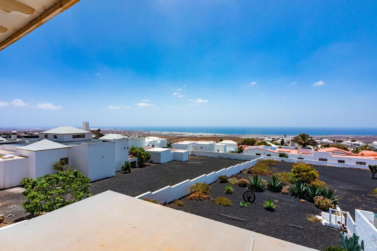 La Graciosa - Casa Marosenia Güime Exterior foto